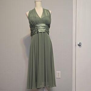 Elegant Green Halter Dress